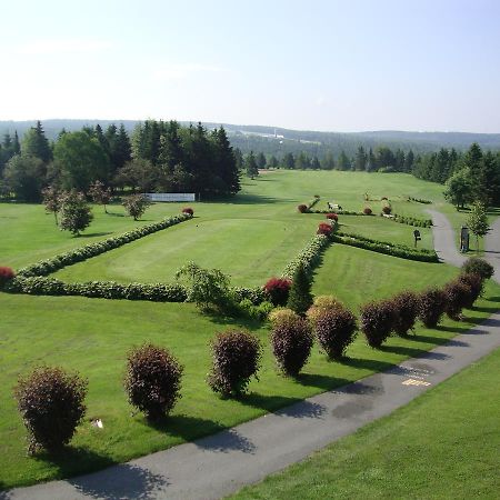 La Cache Du Golf Hotel Beauceville Екстериор снимка